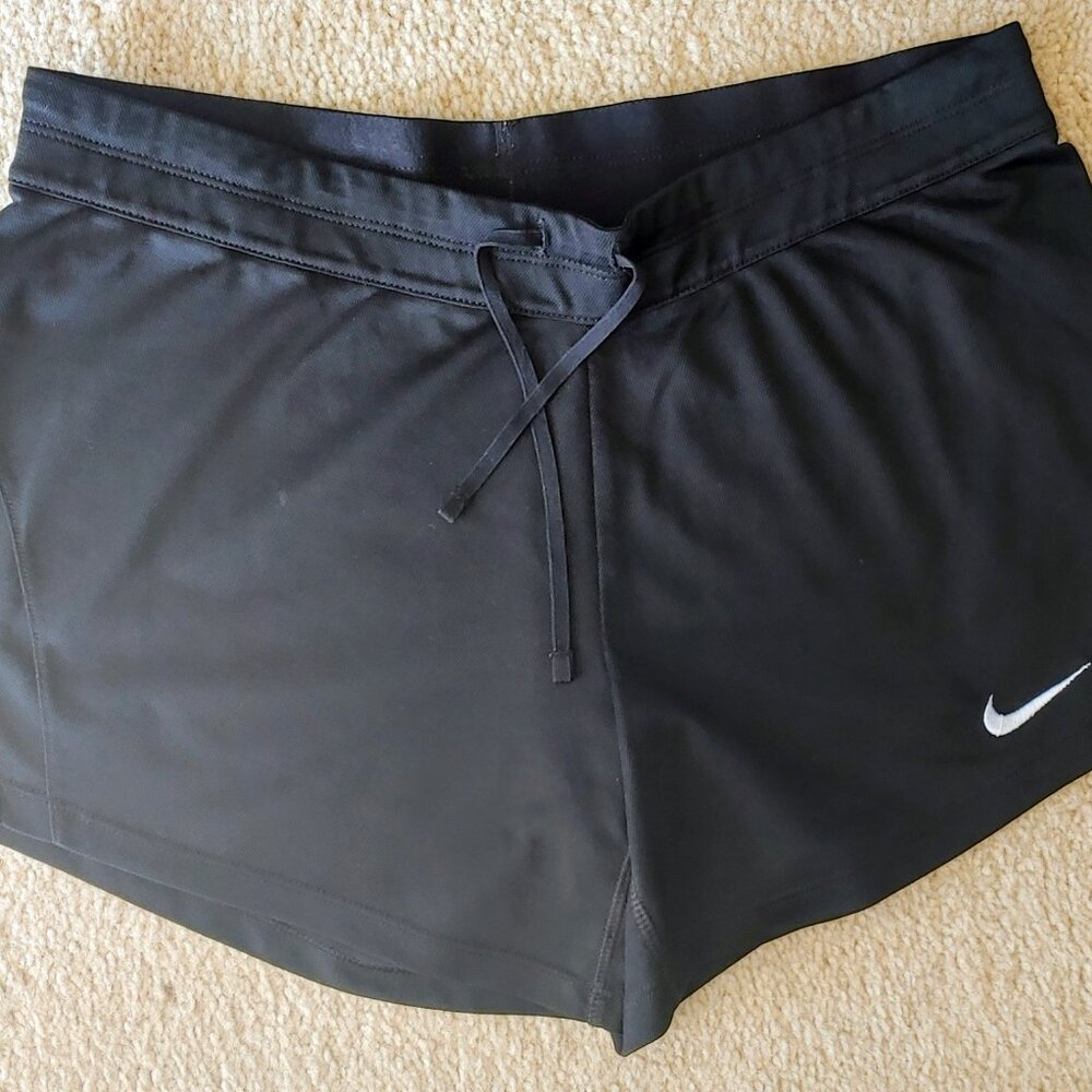 Nike Women's Dri-Fit Shorts – Medium
